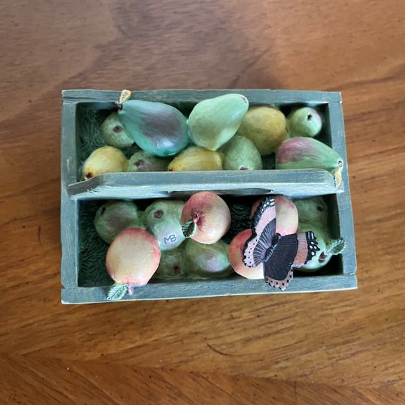 Marjolein Bastin Nature's Sketchbook For Hallmark Fruit/Butterfly Trinket Box - Picture 11 of 13